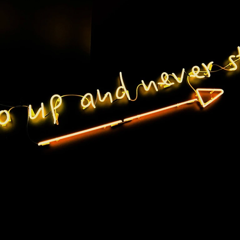 Crafting Personalized Learning Paths for Effective Upskilling